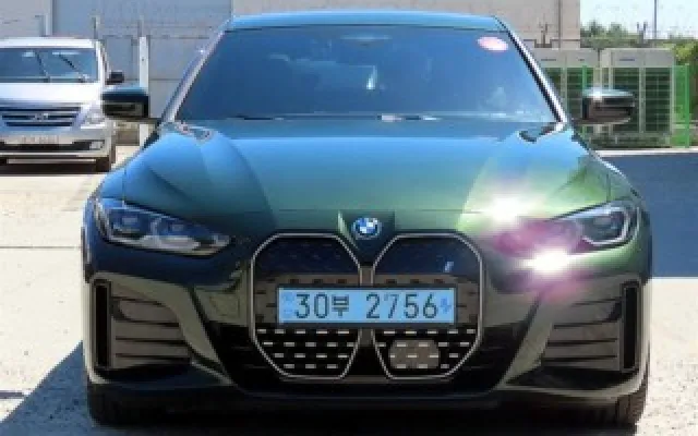 그랑콜레오스하이브리드 중고차 i4 eDrive 40 매물 사진 12 - 2023/09 84,295km