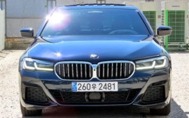 그랑콜레오스하이브리드 중고차 5시리즈 (G30) 523d xDrive M 스포츠 매물 사진 14 - 2023/03 136,887km