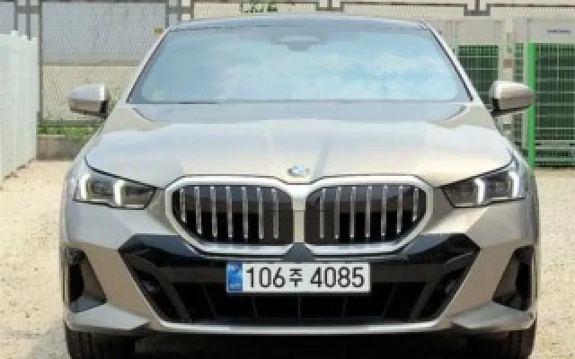 그랑콜레오스하이브리드 중고차 5시리즈 (G60) 530i xDrive 매물 사진 20 - 2025/02 11,000km