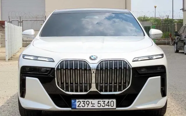 그랑콜레오스하이브리드 중고차 7시리즈 (G70) 740i sDrive M 스포츠 매물 사진 15 - 2023/08 38,480km